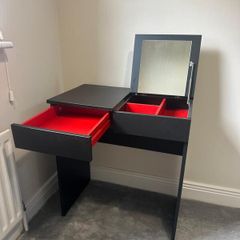 Dressing / Vanity Table with mirror