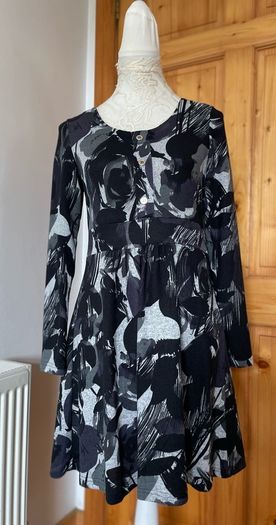 Izabel London ladies dress size 12 New without tags