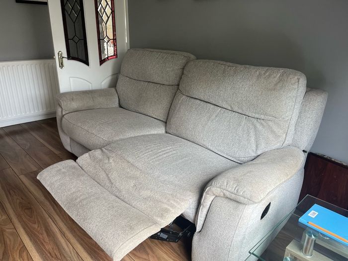 recliner sofa