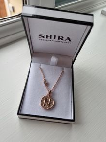 Brand new Shira Designer Jewellery rose gold pendant necklace with initial N, letter N