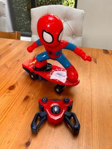 Marvel Spider-Man Remote Control Skateboard Figure Set
