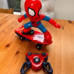 Marvel Spider-Man Remote Control Skateboard Figure Set