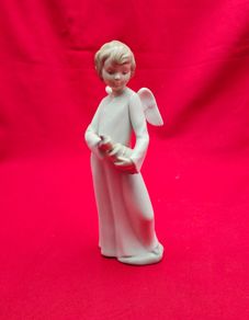 Lladro Curious Angel 4960  Angel with Lantern
