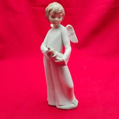 Lladro Curious Angel 4960  Angel with Lantern
