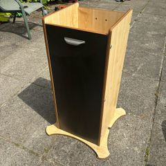 Helper Stand