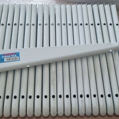 27cm White twin-slot shelf U-brackets
