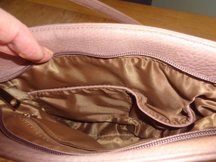Ladies Handbag for Sale