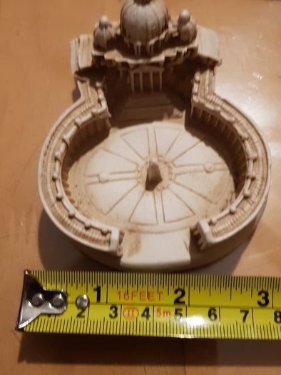 Small Resin Souvenir Roma San Pietro Keepsake