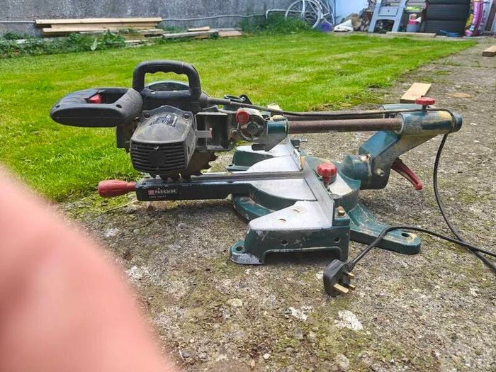 Parkside sliding miter saw