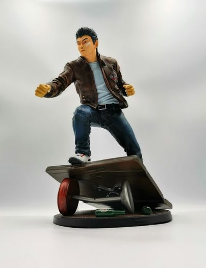 Official Shenmue 'Ryo Hazuki' Statue