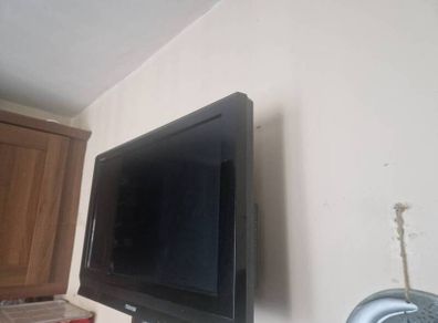 toshiba  tv perfect for a fire stick or box
