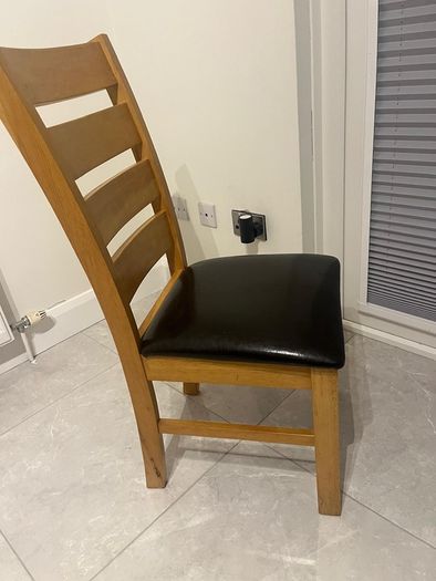 Sturdy Table & Classic Chairs