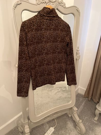 Zara Animal Print Top size Medium