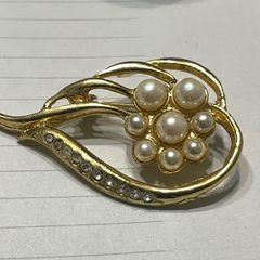 Brooch