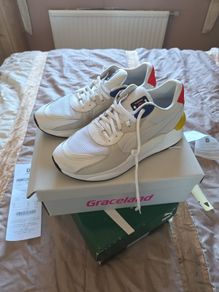 New  runners size 7