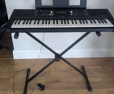 Yamaha PSR E363 keyboard