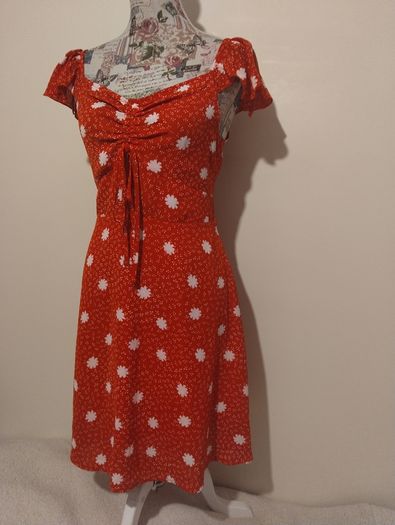 Qed London Floral Dress, New With Tags