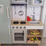 Toy Kitchen Image 2