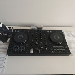 DDJ-FLX4+M-audio BX3 120W speakers