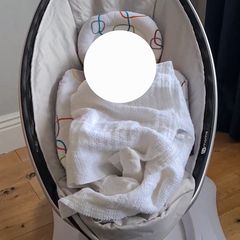 Mamaroo swing chair and babocush newborn comfort cushion