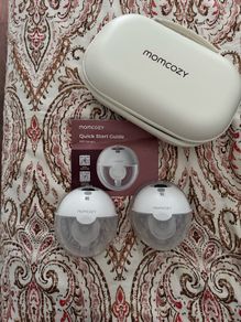 Momcozy m5 smart breast pump