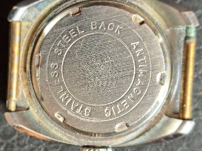 Lot of 4 Antique & Vintage Watches - 1900 to 1950's