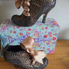 Irregular Choice "Mutiny!" Black & Gold Lace Ribbon Ankle Boots Size Eu39 Uk6