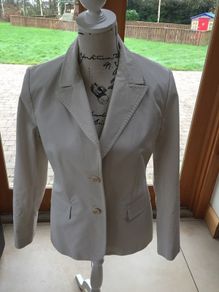 Ladies TurnoverCream Blazer