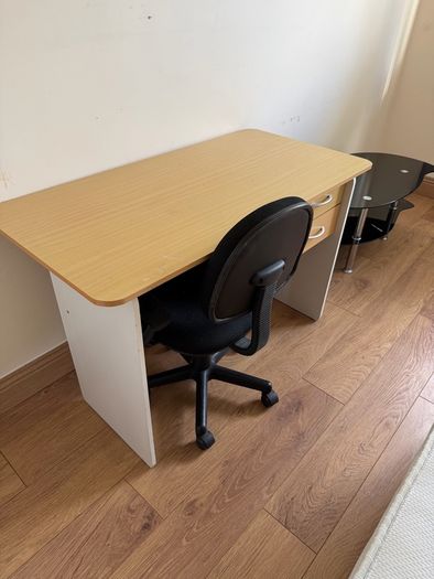 desk free to take away