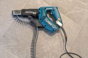 Makita 6833 Collated Screw Gun + Case + Screws