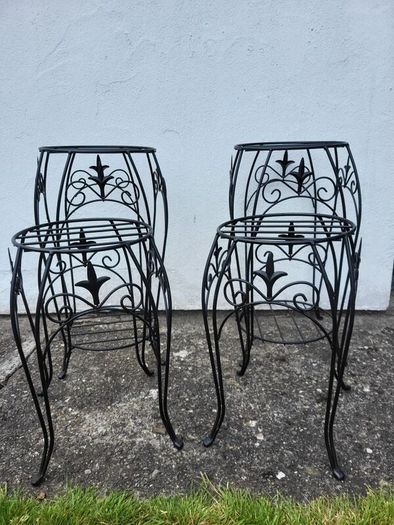 Plant stand