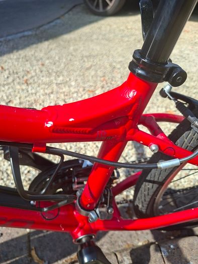 Red Carrera Saruna Junior Hybrid Bike 24 inch Wheels