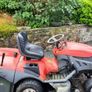 Castlegarden ride on mower Image 5