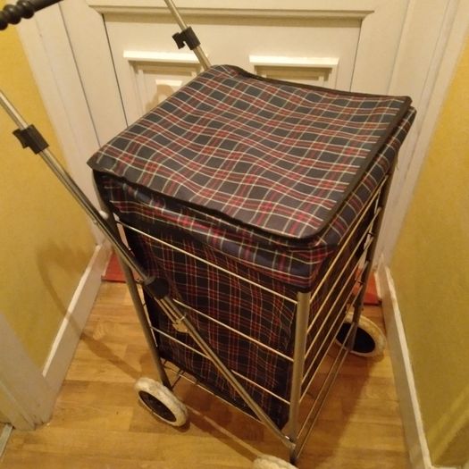 4 Wheel Shopping Trolley (can deliver)