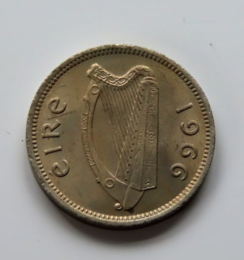 1966 Irish Hare 3d BUNC coin 60 years old