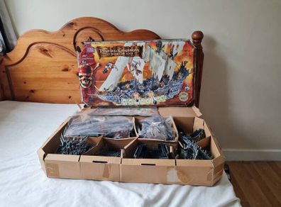 Vintage 2006 mega blocks pirates of the Caribbean At world end 1067 Flying Dutchman Brand new sealed