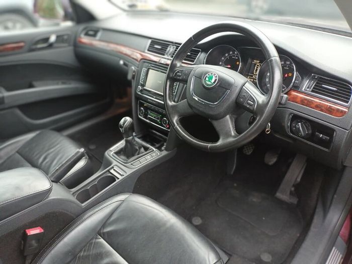 Skoda Superb 2012