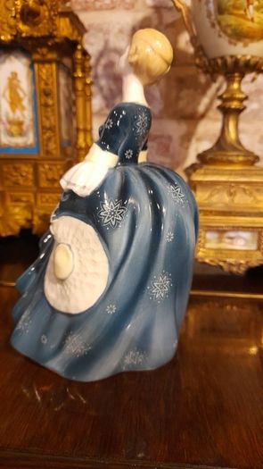 Royal Doulton figurine "Hilary "