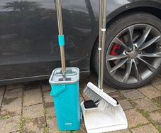 mop & brush