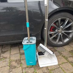 mop & brush
