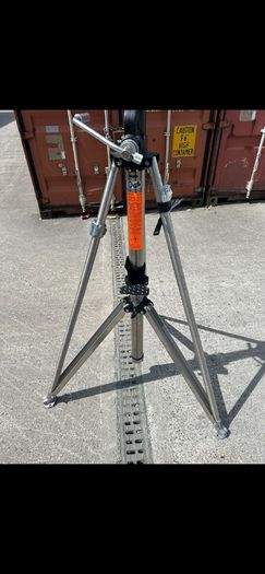 Manfrotto tripod stand