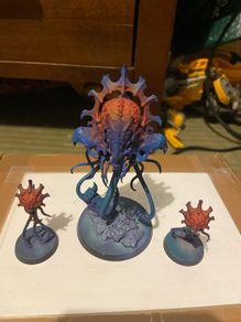 Warhammer 40k Tyranid Neurotyrant & neurolids x 2