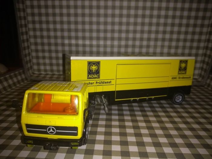 Model Truck