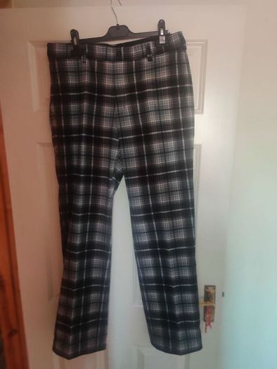 Brand new Men's Nike Golf Tour performance  Grey Dri-Fit trousers size M 32x32 Postage included