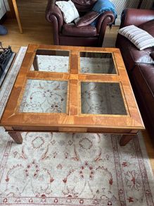 Mahogany Grandeur coffee table