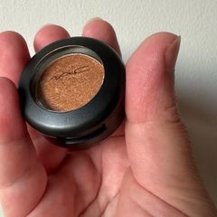 Mac eyeshadow