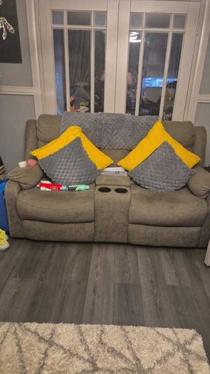 Corner sofa with recliner and 2-seater