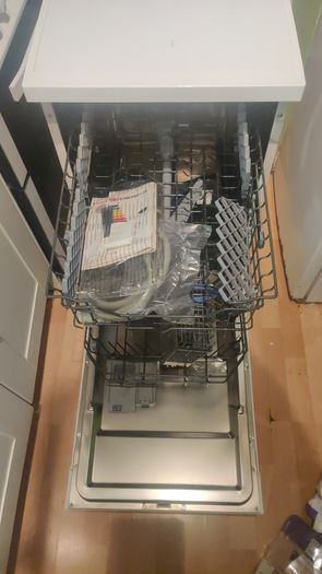 New 45cm Slimline Dishwasher Nordemende DW49WH