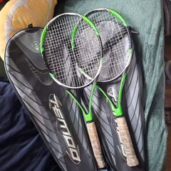tennis racket