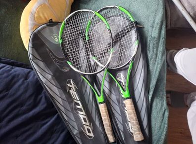tennis racket